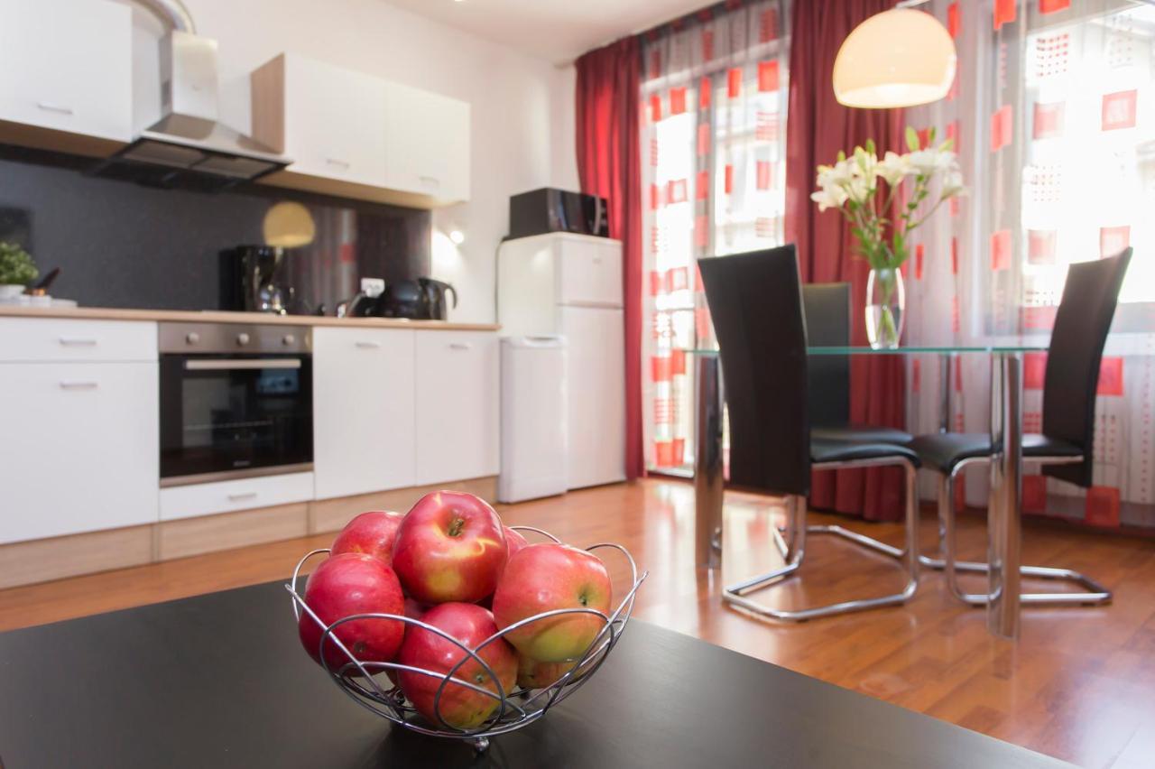 Vitosha Downtown Apartments София Экстерьер фото
