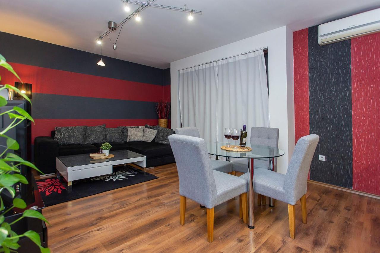 Vitosha Downtown Apartments София Экстерьер фото